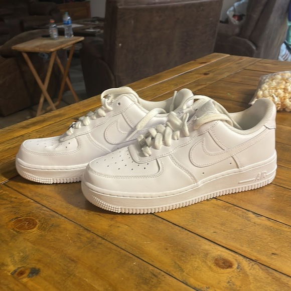 nike air force - Picture 2 of 5